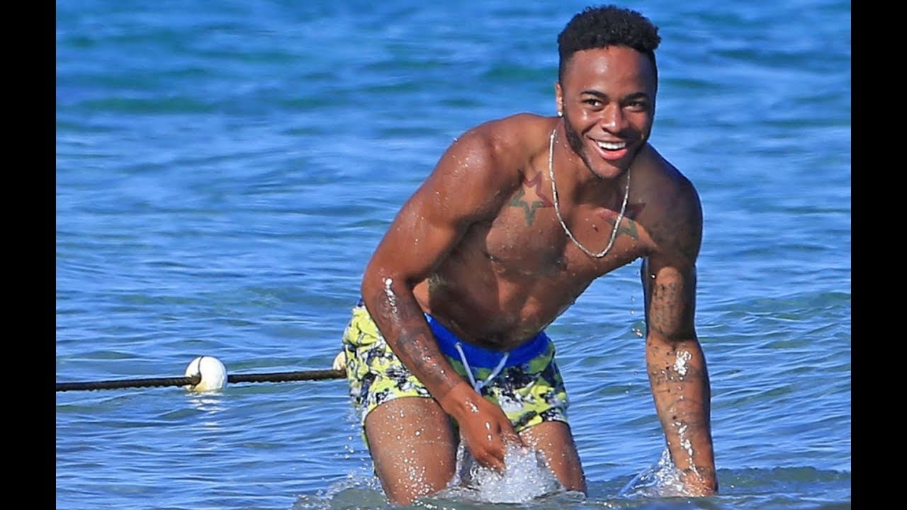 Raheem Sterling Personal info  Height, Weight, Age, Bio, body, Hair style, Tattoo, Net Worth & Wiki!
