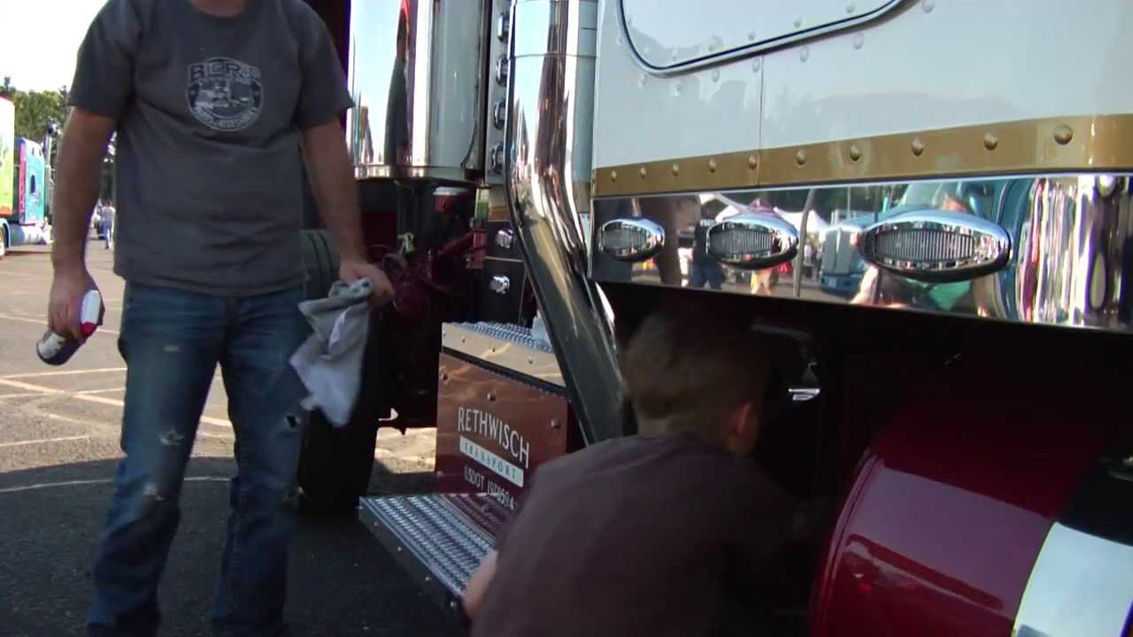 Eau Claire Big Rig Truck Show 2013