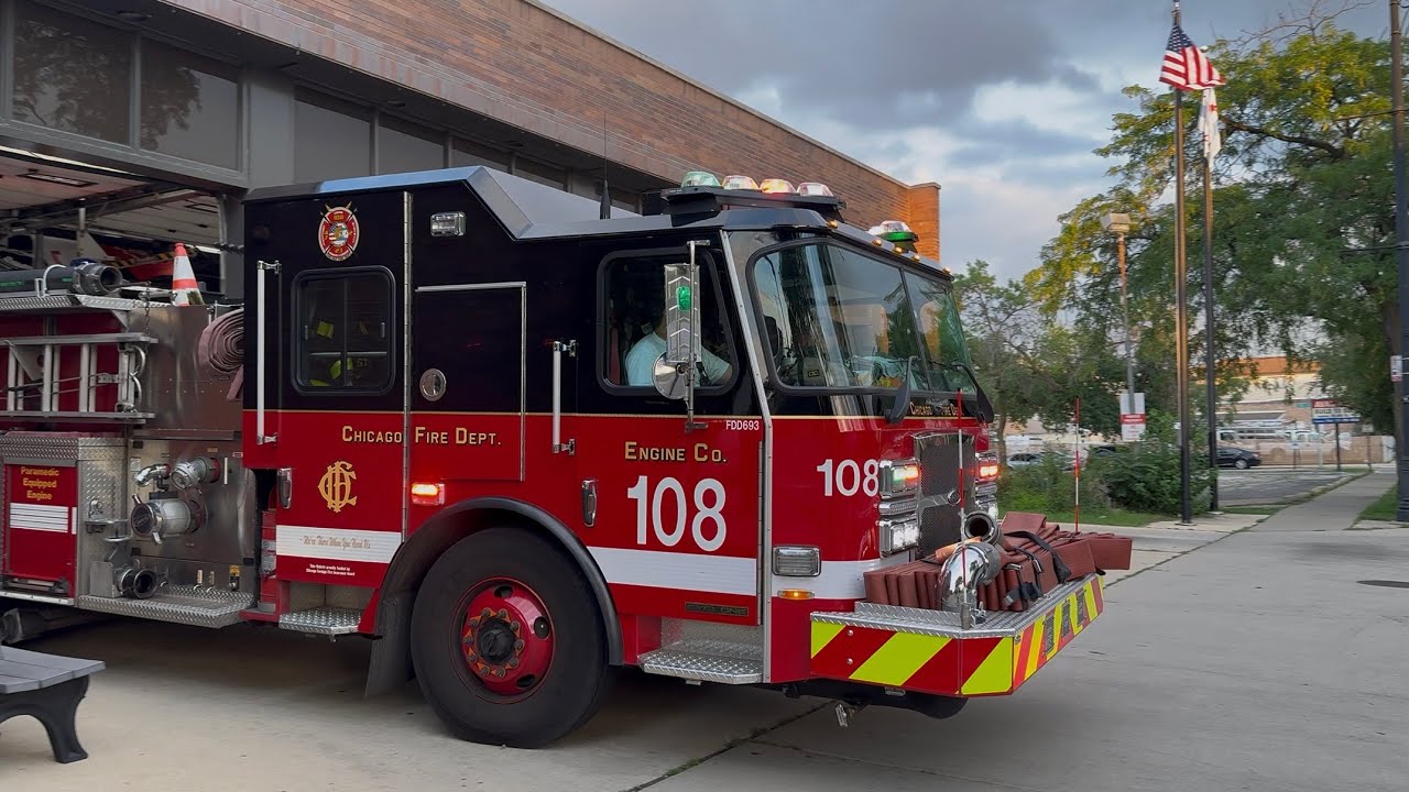 🔥FIRE IN HI-RISE COMMERCIAL🔥Chicago FD & PD Ambulance 47 Engine 108 2-2-2 Responding 