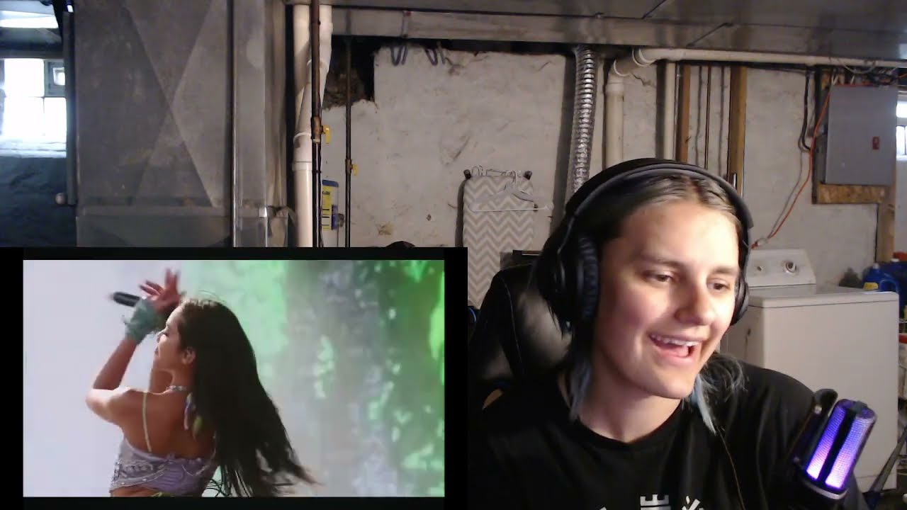 K-pop stan reacts to NONA shoot