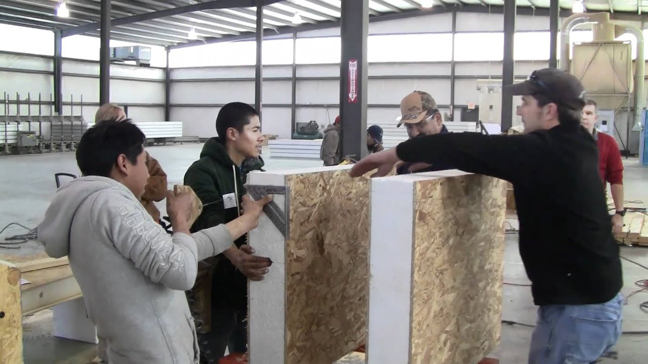 SIPschool's Installation Basics: Using D-Handles to Remove EPS Foam