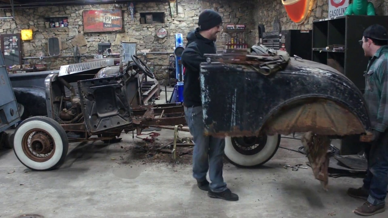 How to Remove Ford Model A Body- Sweet Heart Roadster Ep 4