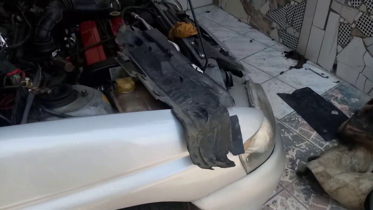 REFORMA ASSOALHO ESCORT ZETEC INFILTRAÇÃO ÁGUA INTERNA