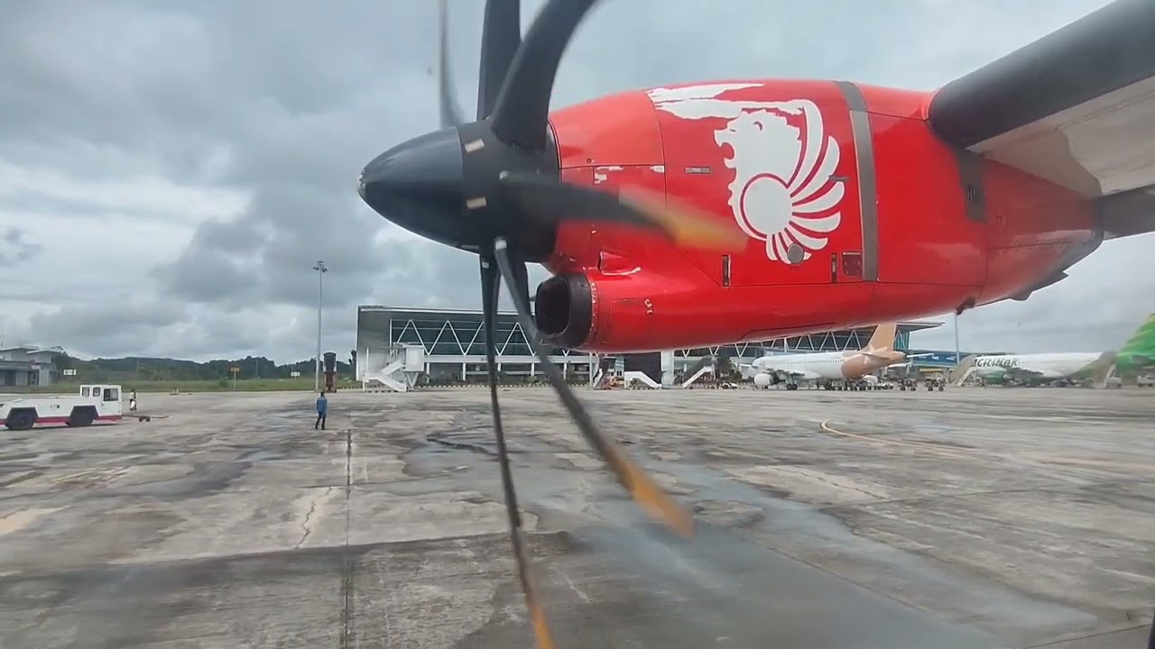 Wings Air ATR 72-500 PK-WFT Take Off from Samarinda