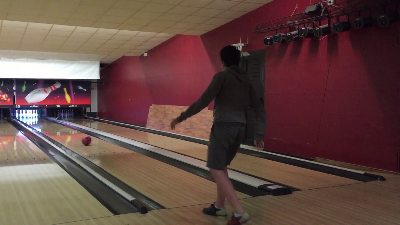 COME GIOCARE A BOWLING PI&Ugrave; O MENO BENE