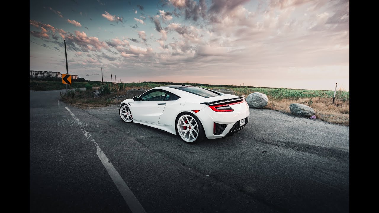 White on white Acura NSX