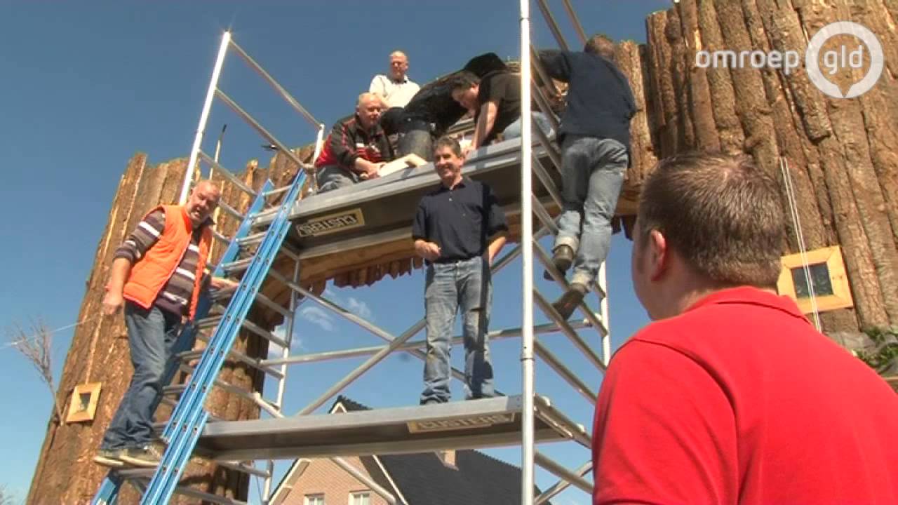 Dodewaard maakt bogen voor Koningsdag