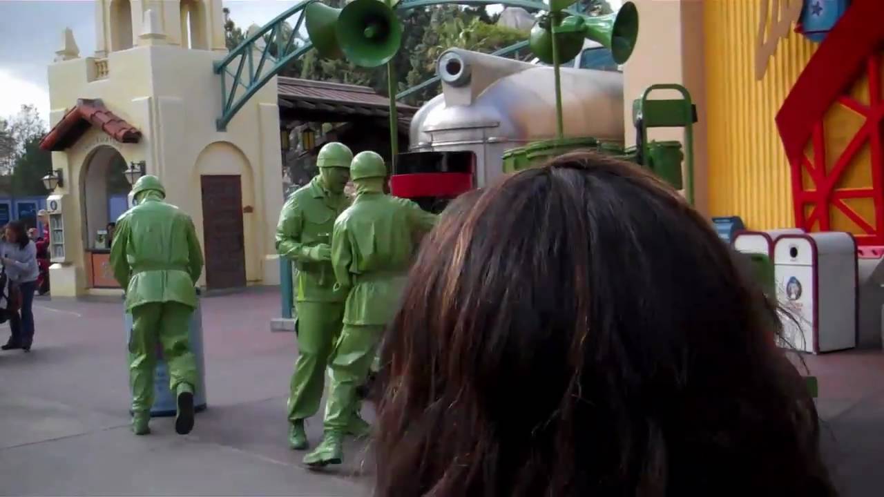 Vlog-Fat Guy At DIsneyland
