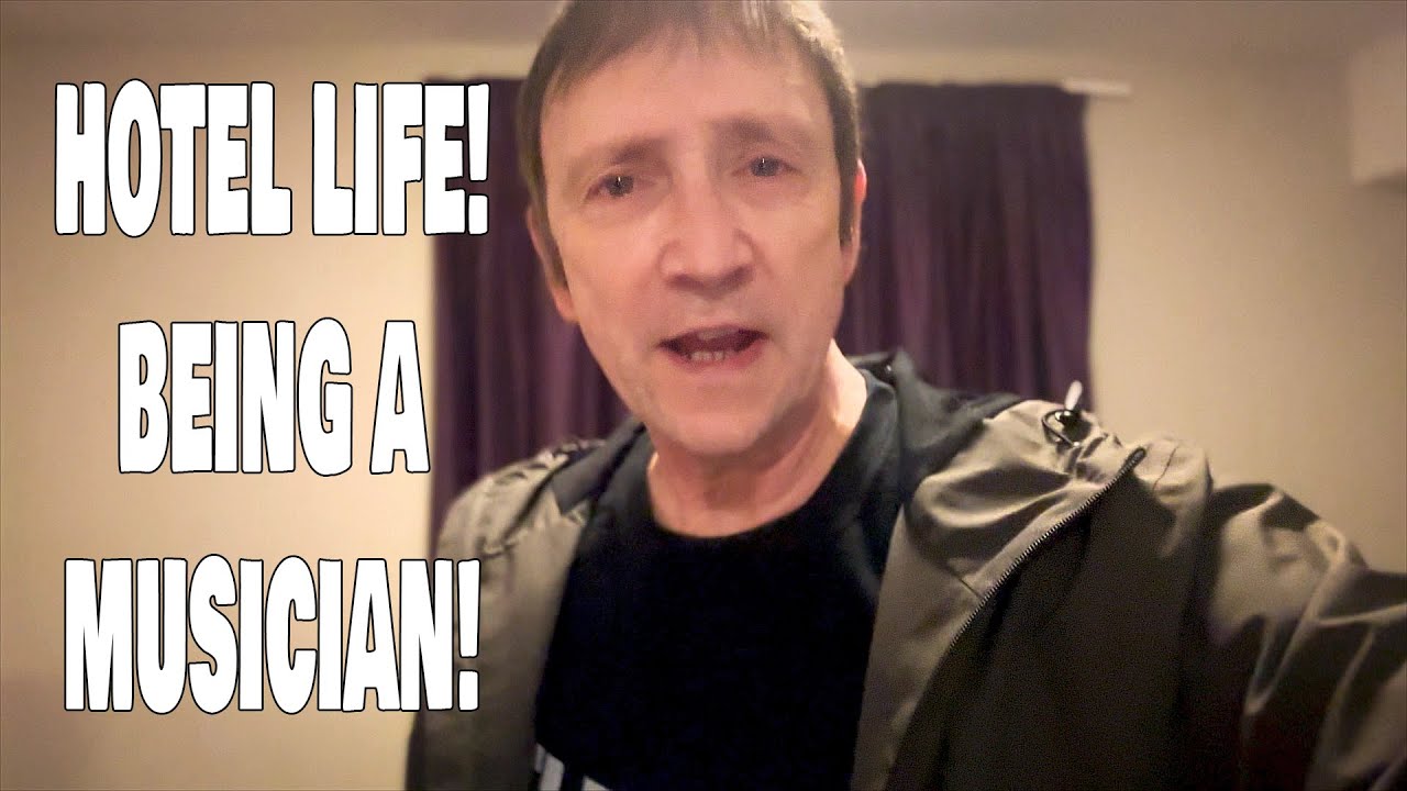 Hotel life as a Musician! 🎤🎸😎