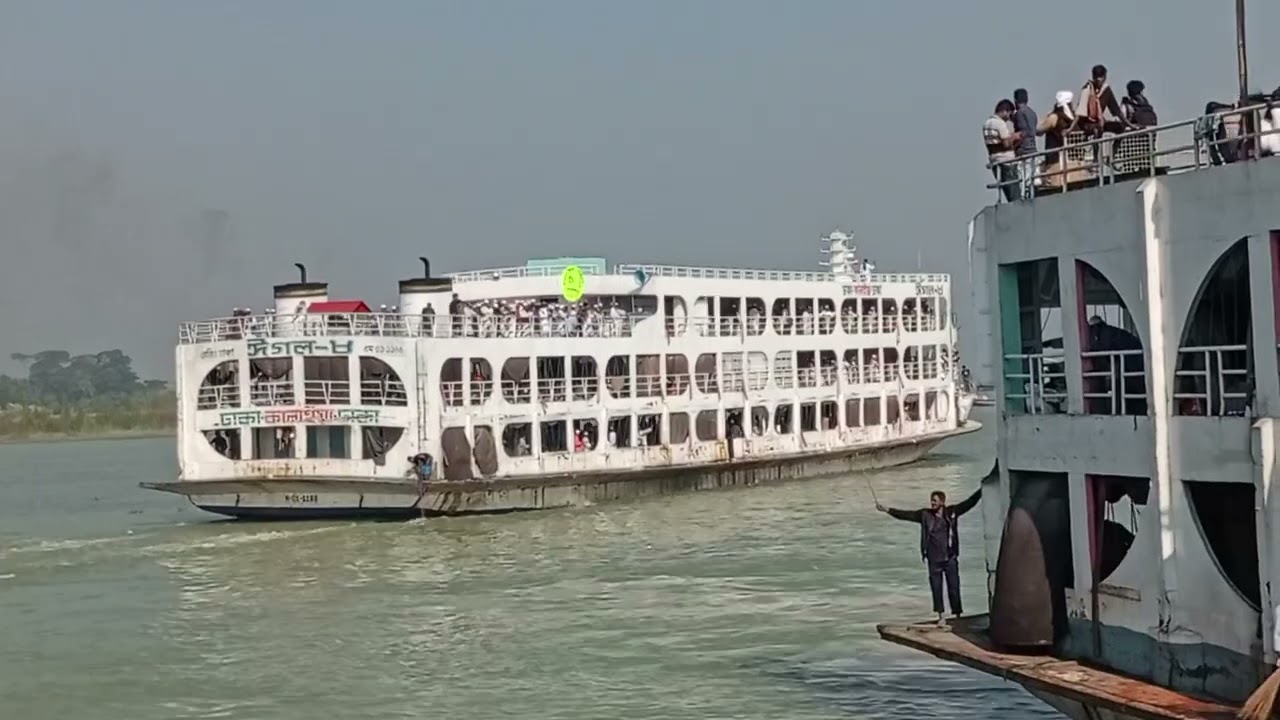 ২০২৫ইং চরমোনাই মাহফিল শেষে যখন বড় বড় দানব গুলো ঘাট ত্যাগ করে সে সময়কার অবস্থা😱😱 