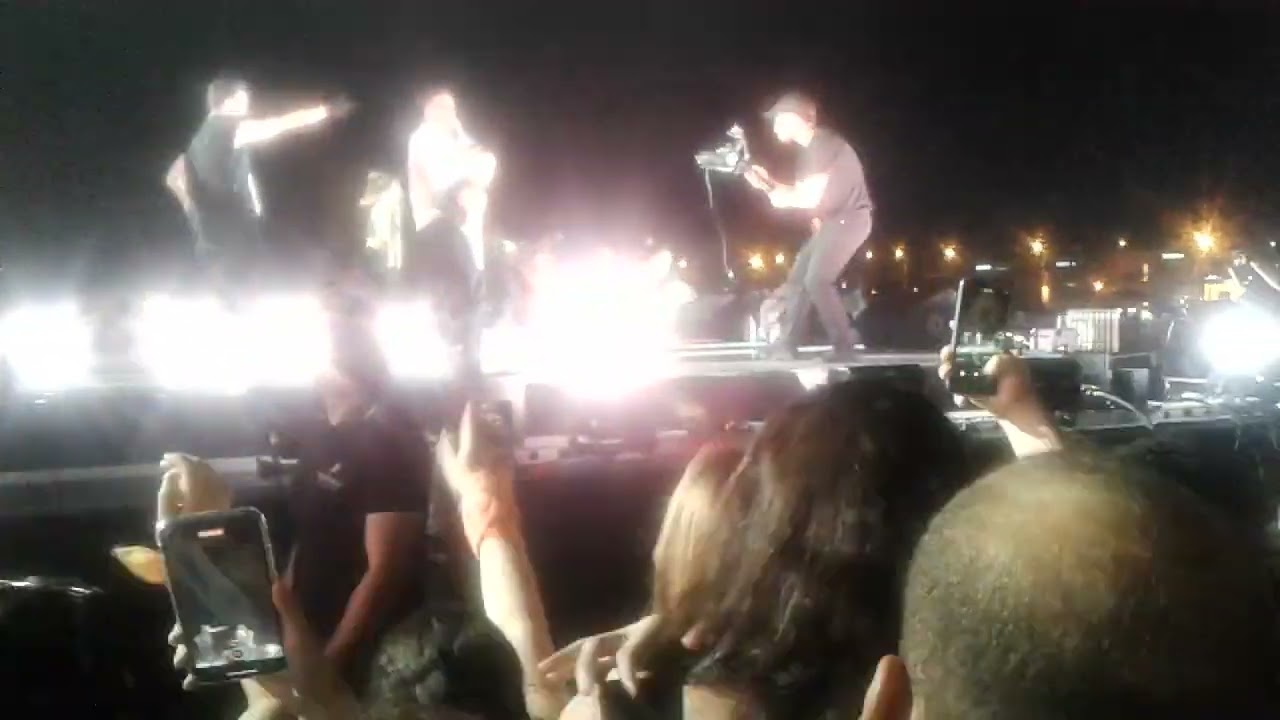 Edis - Yalancı  ( Fanta Fest Malatya Konseri )
