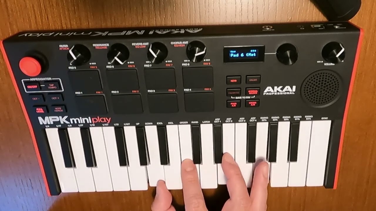 AKAI Professional MPK Mini Play MK3