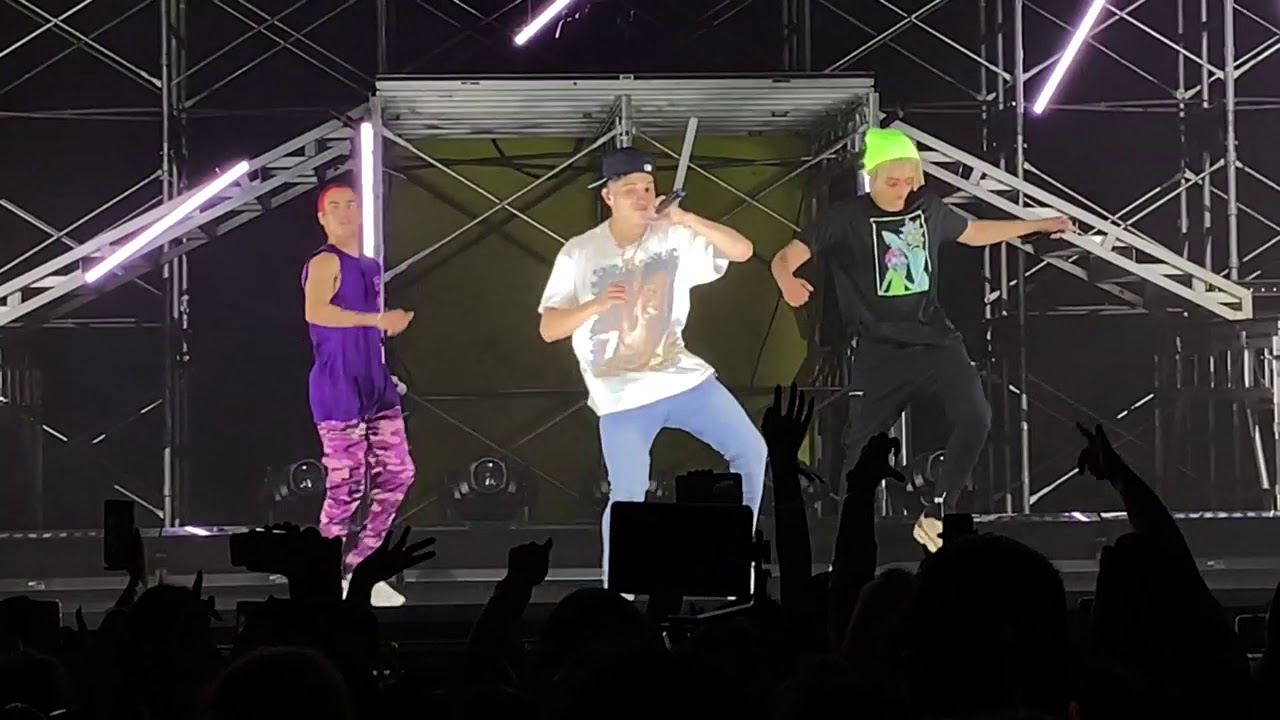Blind - PRETTYMUCH (FOMO Tour 2019, Vancouver)