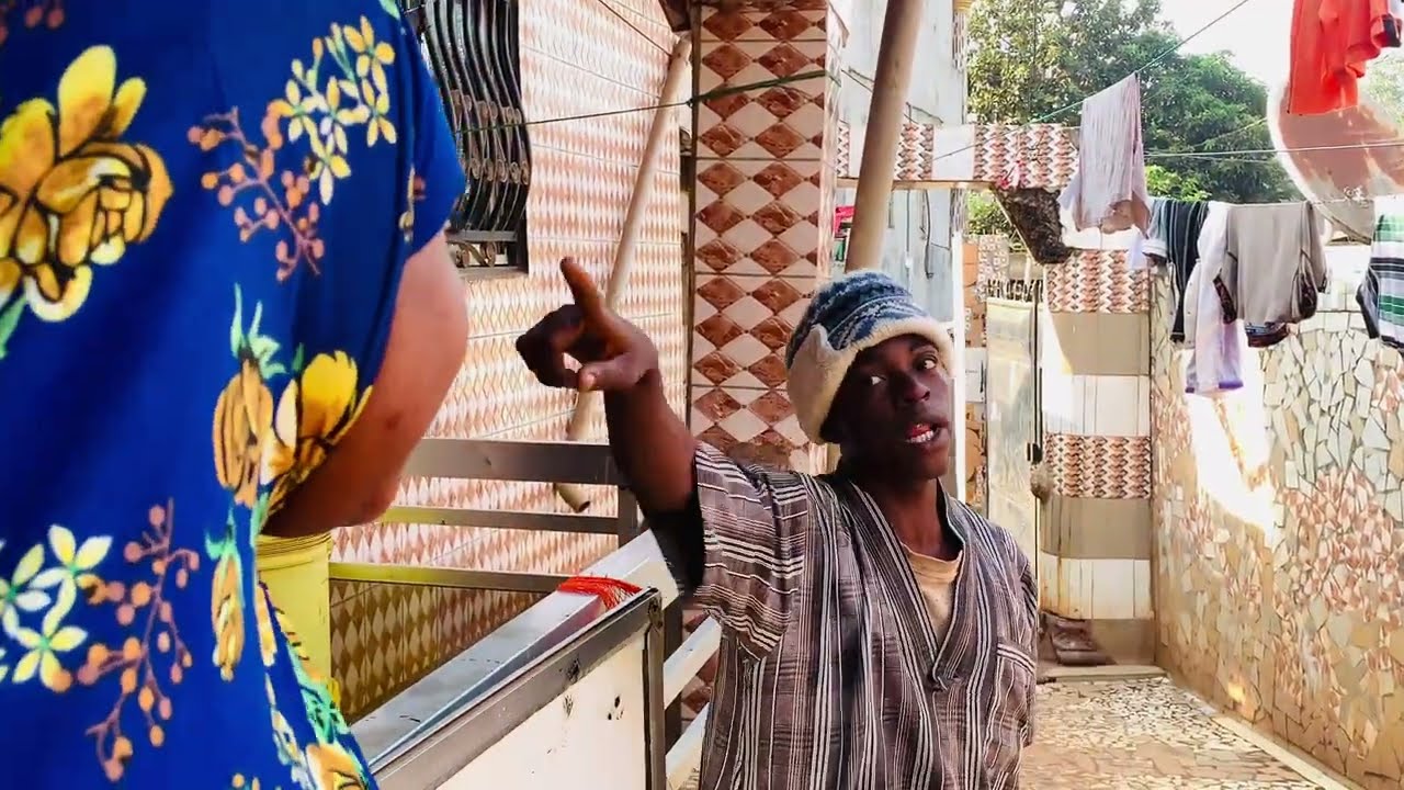 Soumayeé kö lewrou mawnoudõu Épouse 1