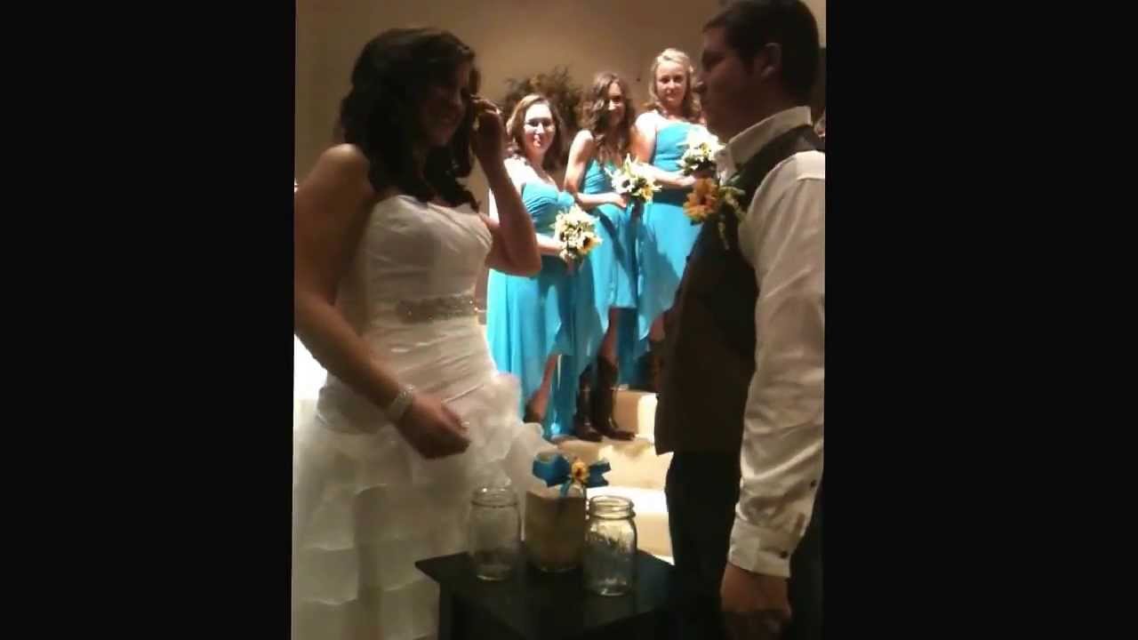 Sister realizes brother in Army is watching her wedding