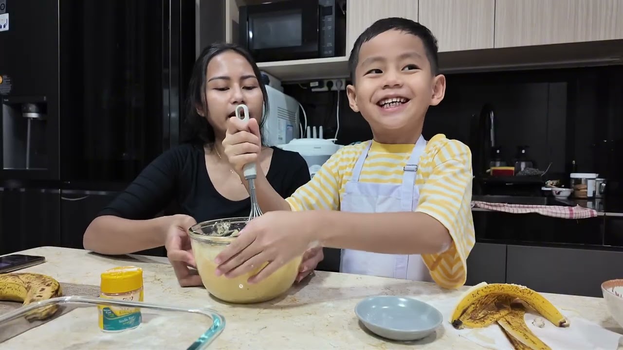 Vlog Pertama Mamijos || Kenalan Sama Mami & Jose + Bikin Bolu Pisang yang Gagal 😭