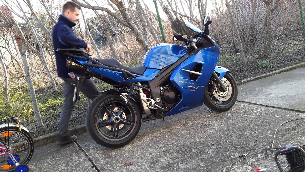 Triumph ST 1050 Two Brothers Racing Exhaust