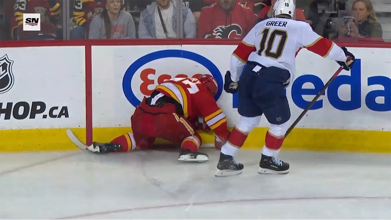 A.J. Greer 🚫 Interference 🚫 Major Against Connor Zary
