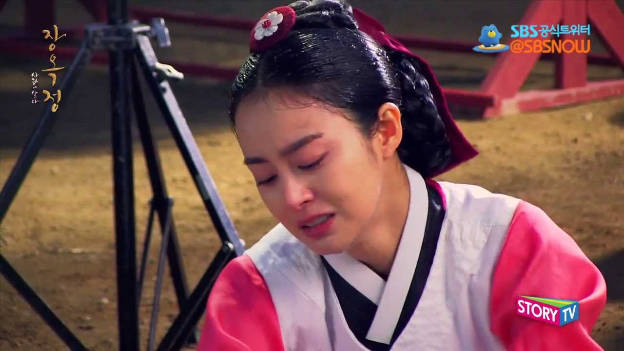 SBS [장옥정] - 물 맞으며 연기투혼 발휘하는 김태희