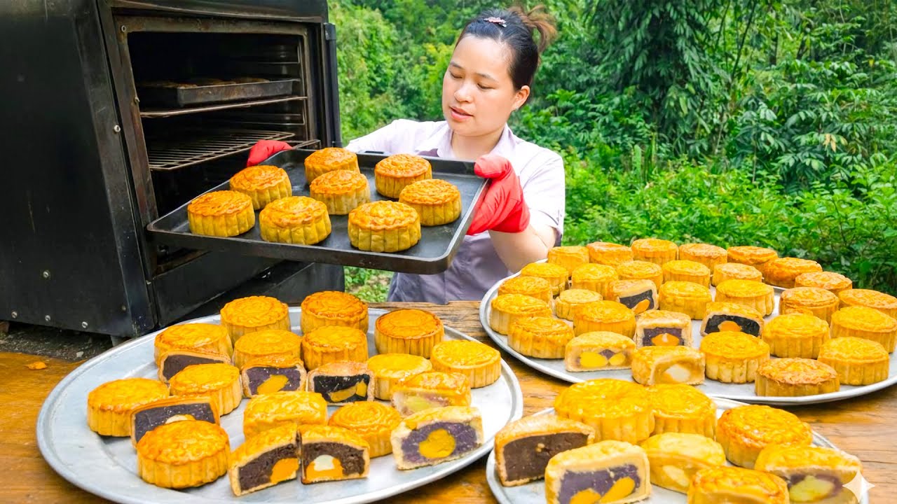 Cake Recipe: How to Make Traditional Sweet Mooncake to Sell at Market - Daily Farm Life