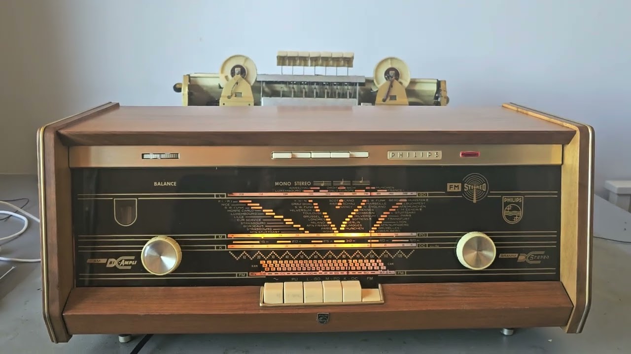 PHILIPS B5X43A STEREO INSTRUCTIONS. Visit us: http://antique-radioshop.com