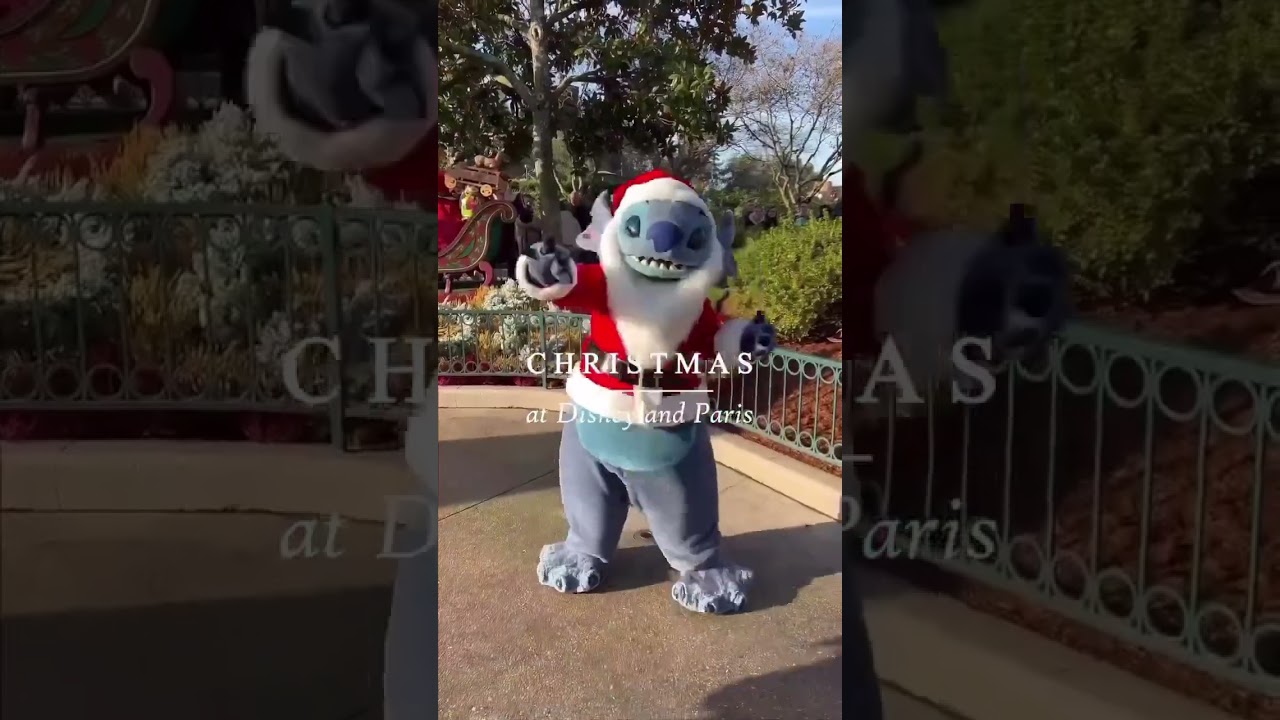 A Day in Disneyland Paris at Christmas