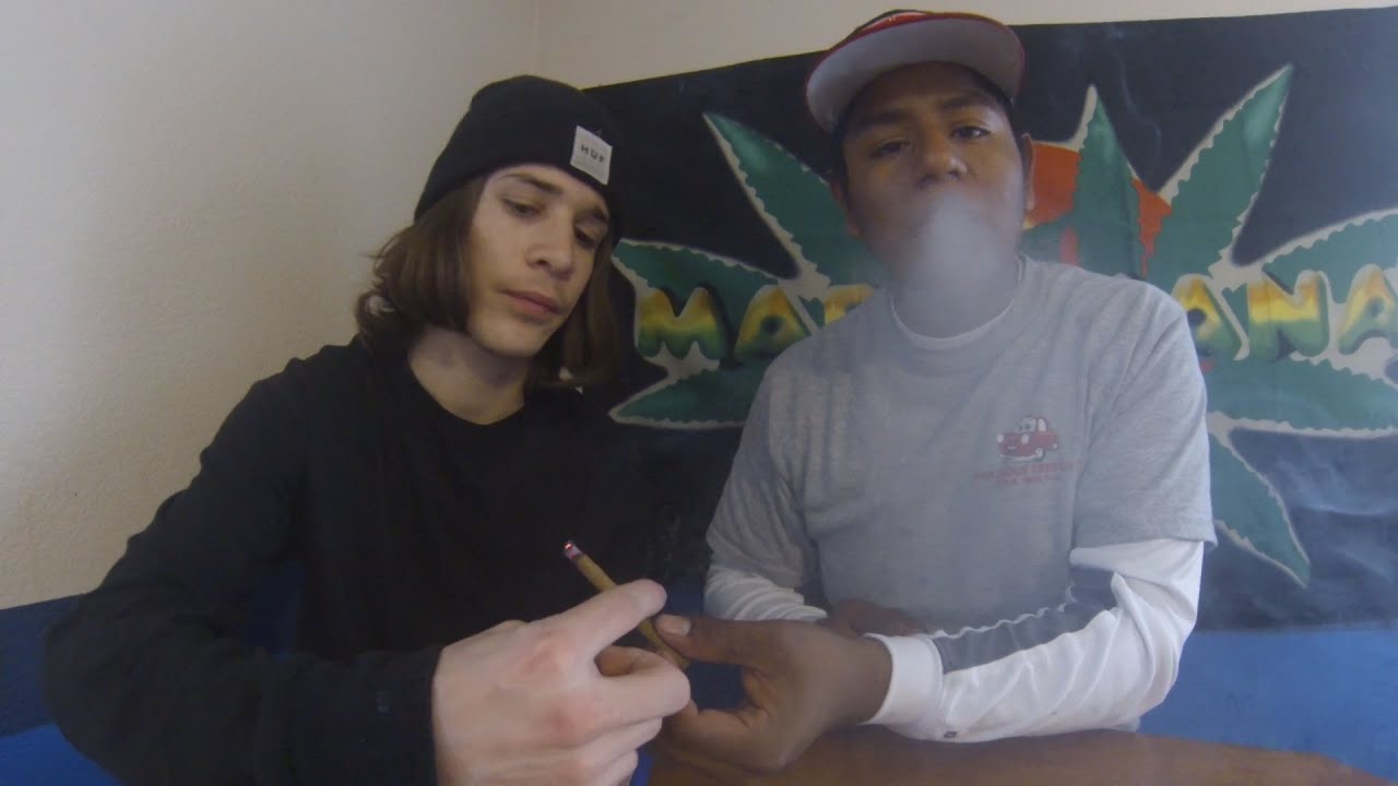 SMOKING A BLUNT W/ SAM!
