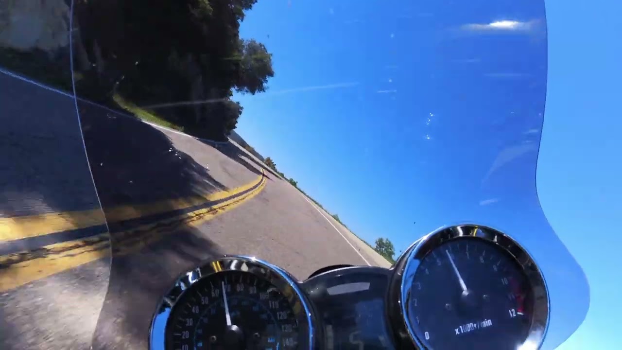 Z900RS Down East Grade. ZX-10R Out Front. Love It When The Mountain Is Green