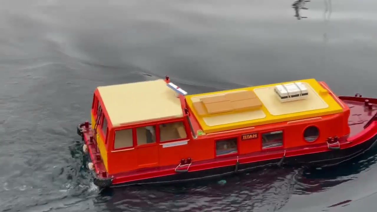 A Cold But Busy Morning  @ Southport Model Boat Club 12 October 2025  Part 2