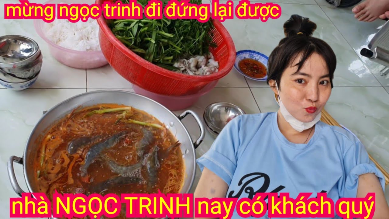 NGỌC TRINH mừng quá đãi tiệc ngồi xuống ăn luôn quá vui 