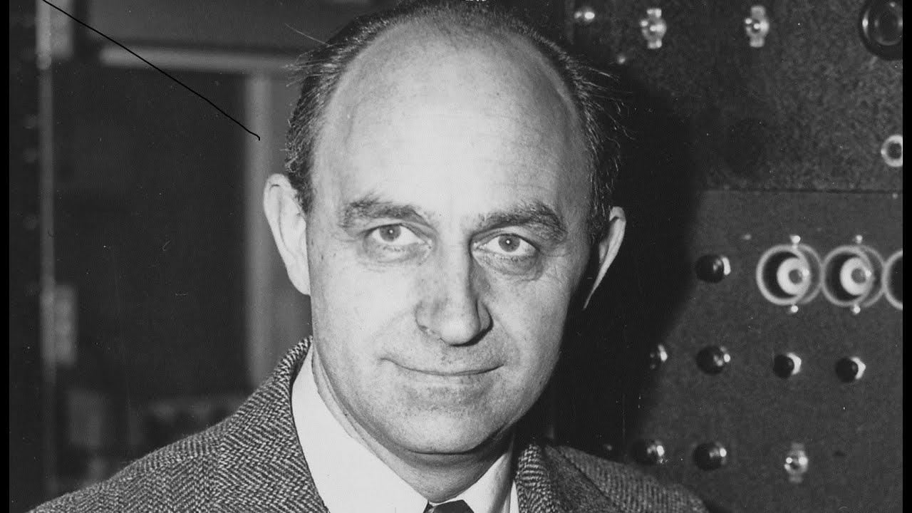 Is the Thomas Fermi problem well posed?