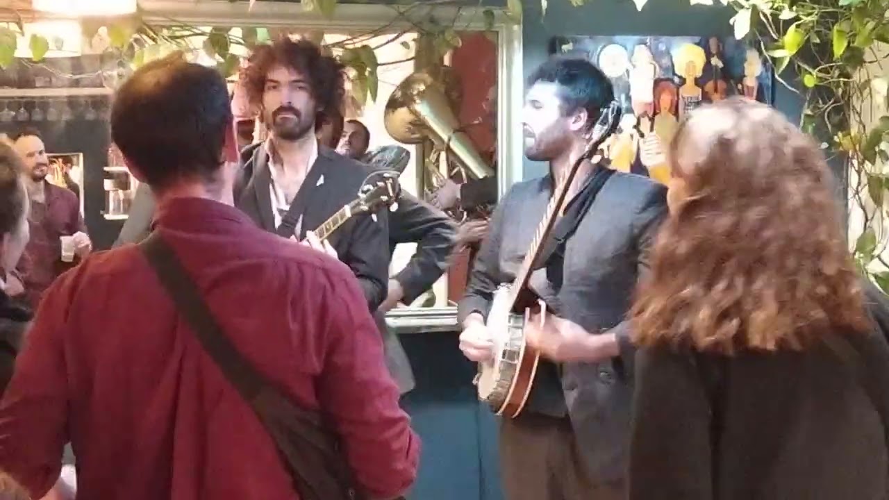 VID 20231110 204848
