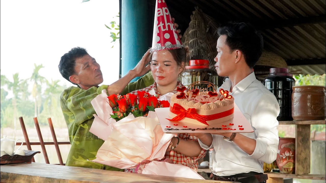 Huong's Emotional Birthday with a Special Gift from a Kind Engineer!