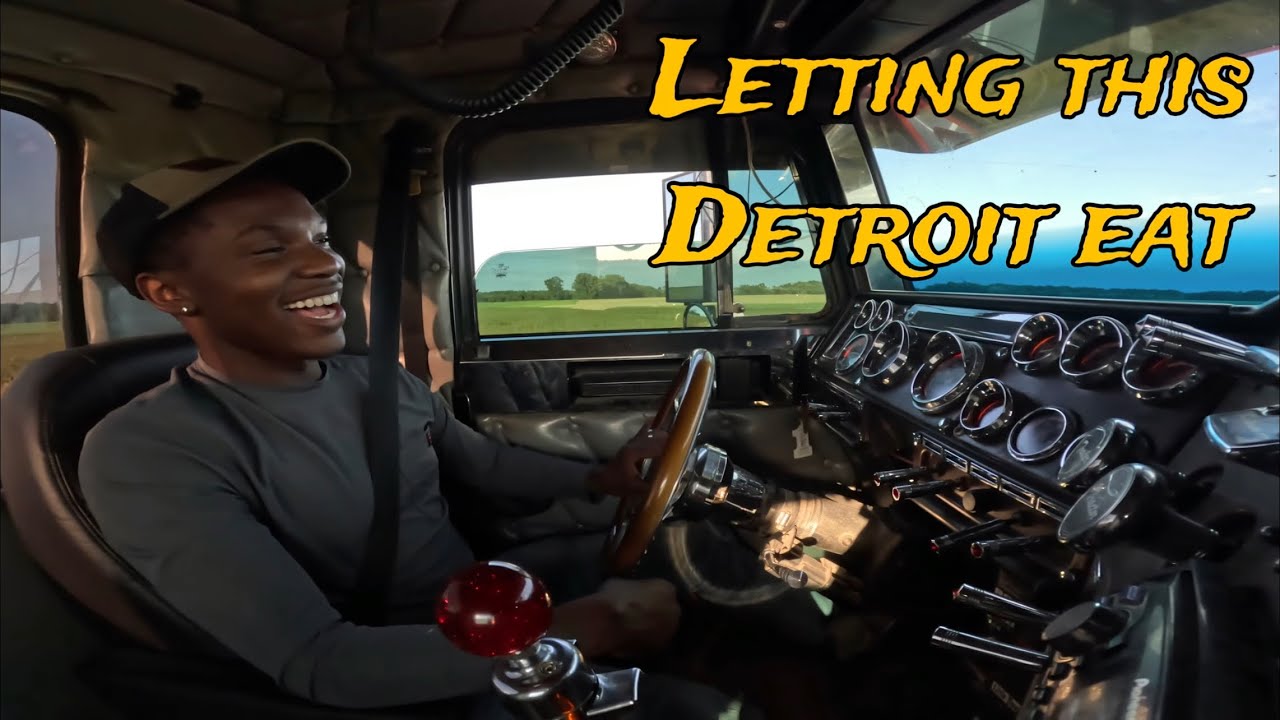 This Detroit diesel sounds brutal 🔥 ( loud pipes & Turbo whistles 