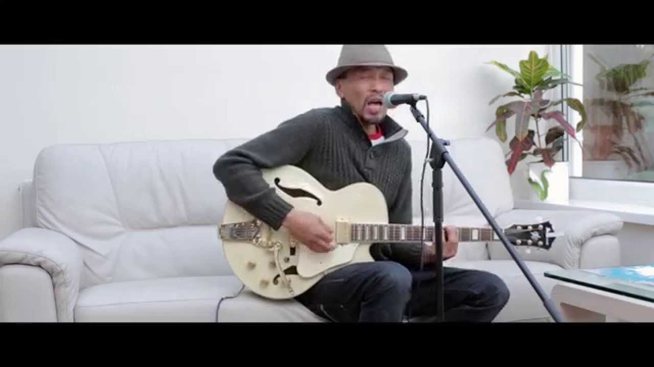 Metok Pema - Tibetan Love Song 2015 by Nawa Kyipo