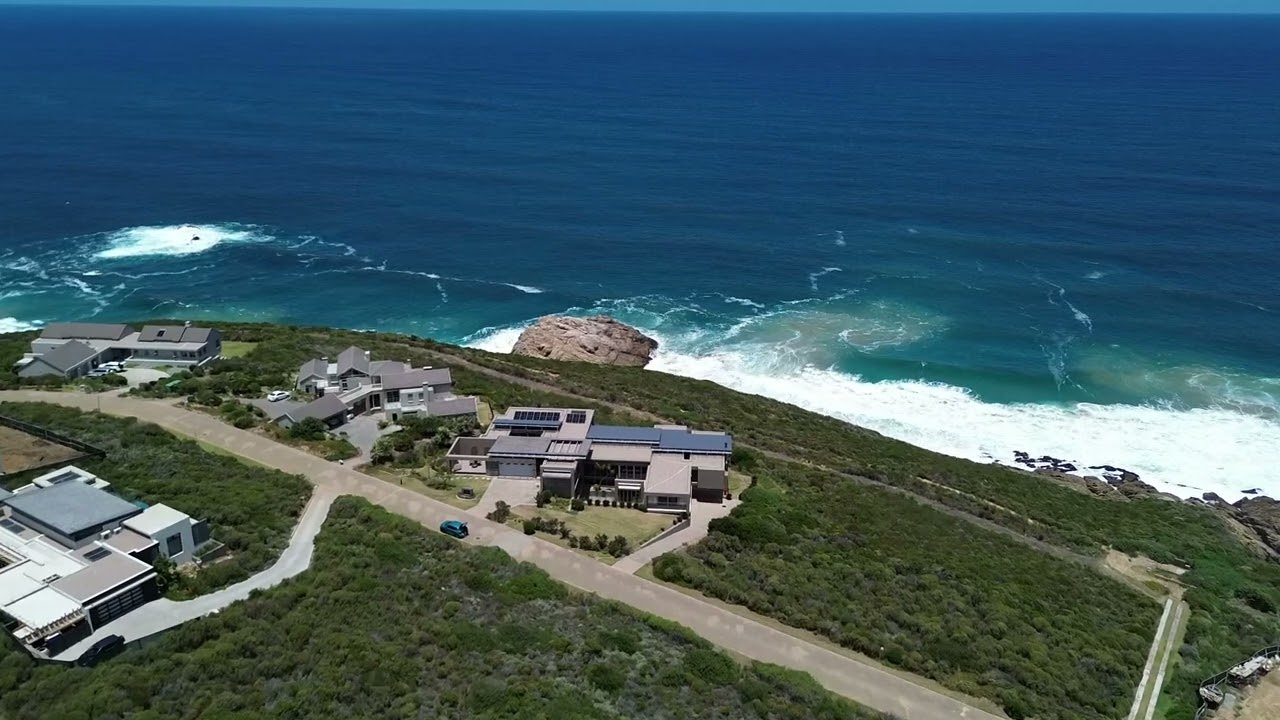 180-Degree Sea View Stand in Breakwater Bay Eco Estate