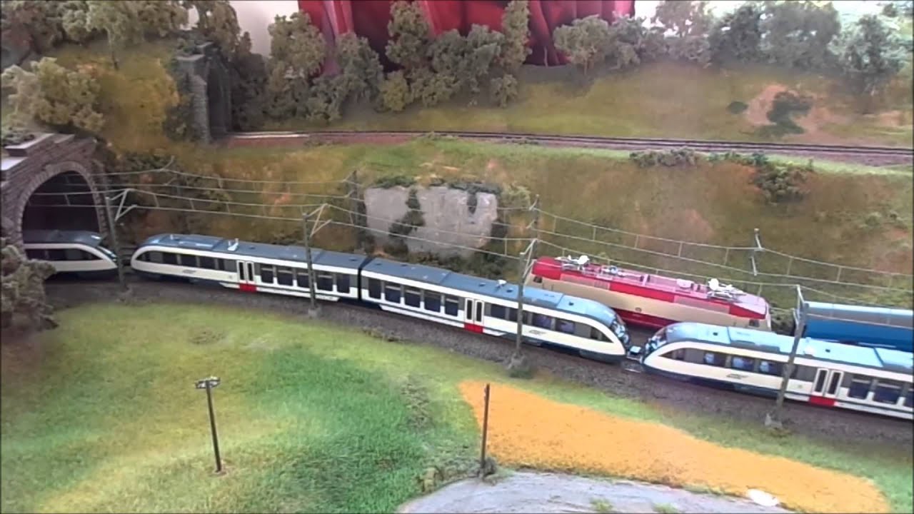3 x Desiro CFR, scara H0.