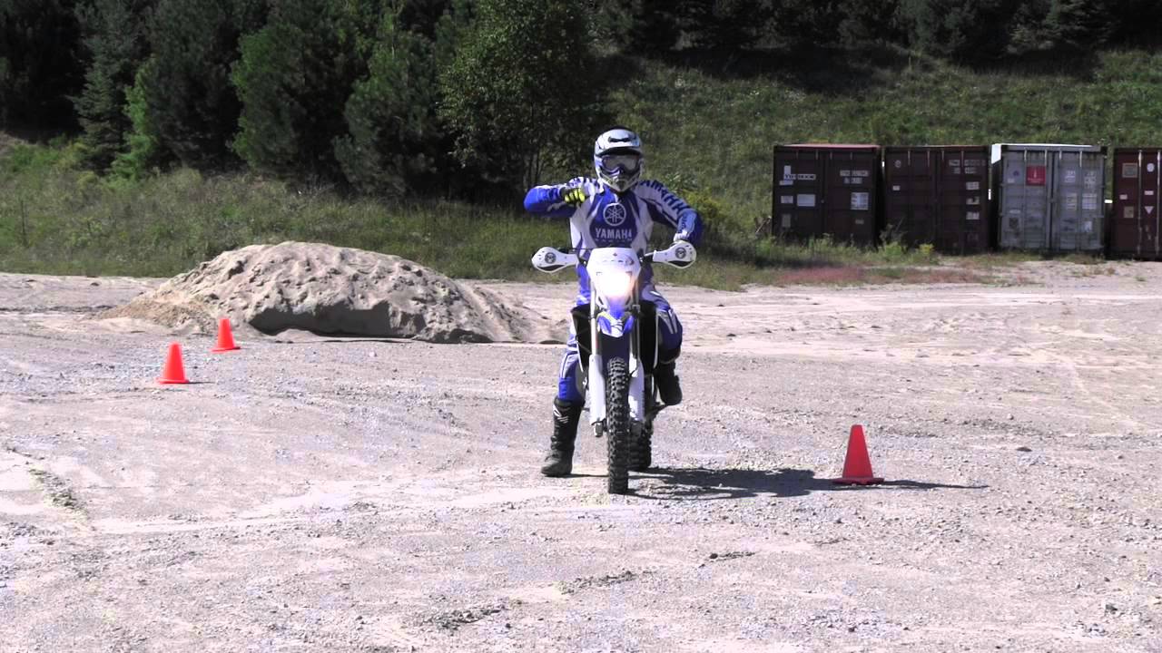 How to skid around corners (off-road motorcycle)
