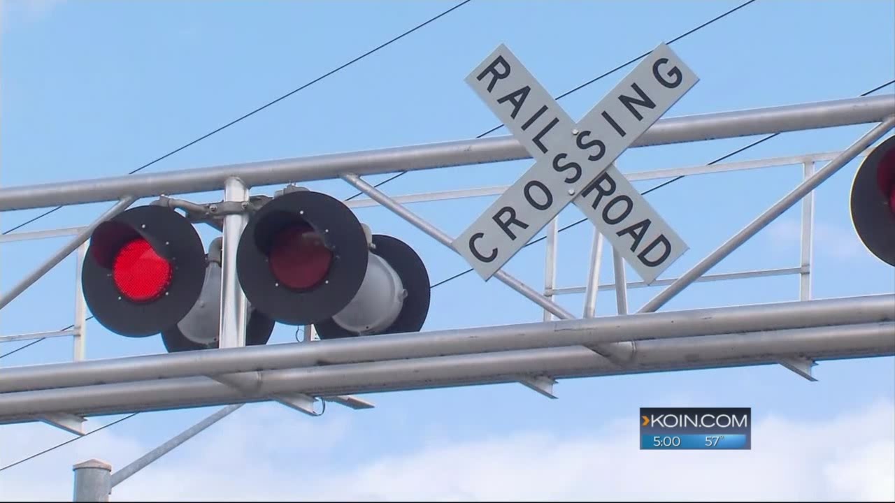 Pedestrian hit by train in Beaverton