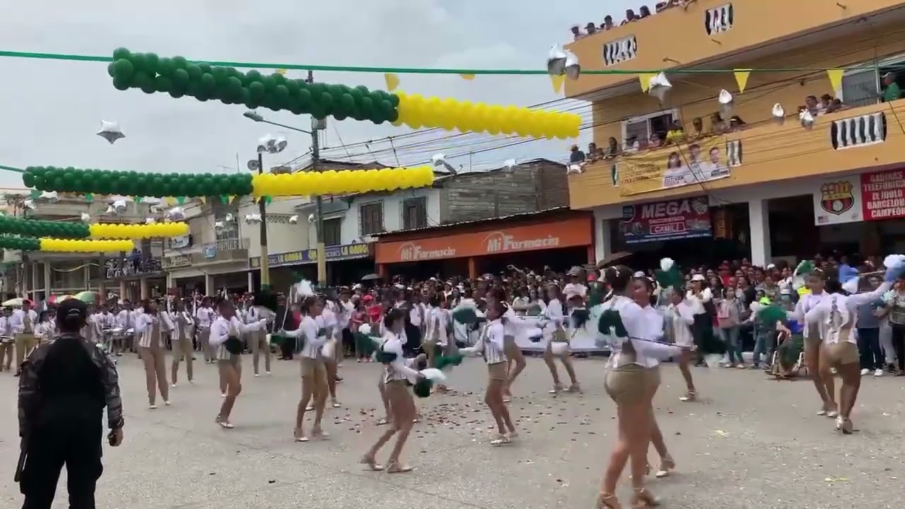 desfile estudiantil Unidad Educativa Samborondón 2022