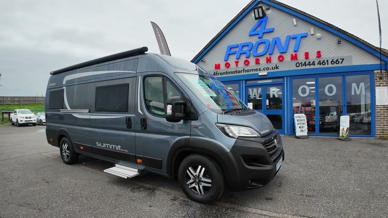 Globecar Summit 640 3 Berth 4 Travel seats Motorhome