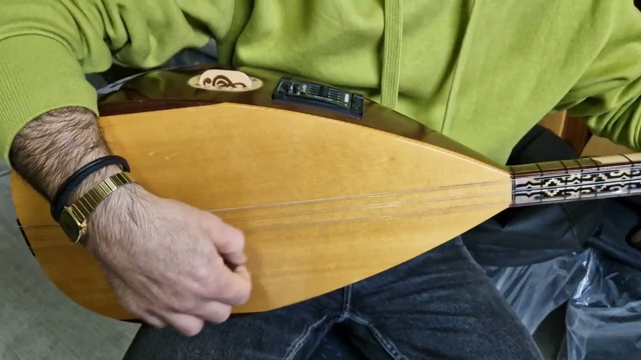 Ağlama G&ouml;zlerim Mevlam Kerimdir - Professional Saz Baglama  Kurzhals - Short Neck