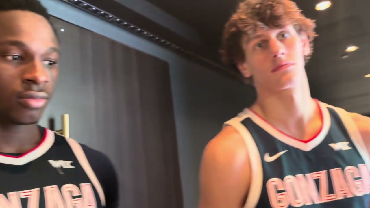 Gonzaga’s Emmanuel Innocenti and Davis Fogle post San Francisco 