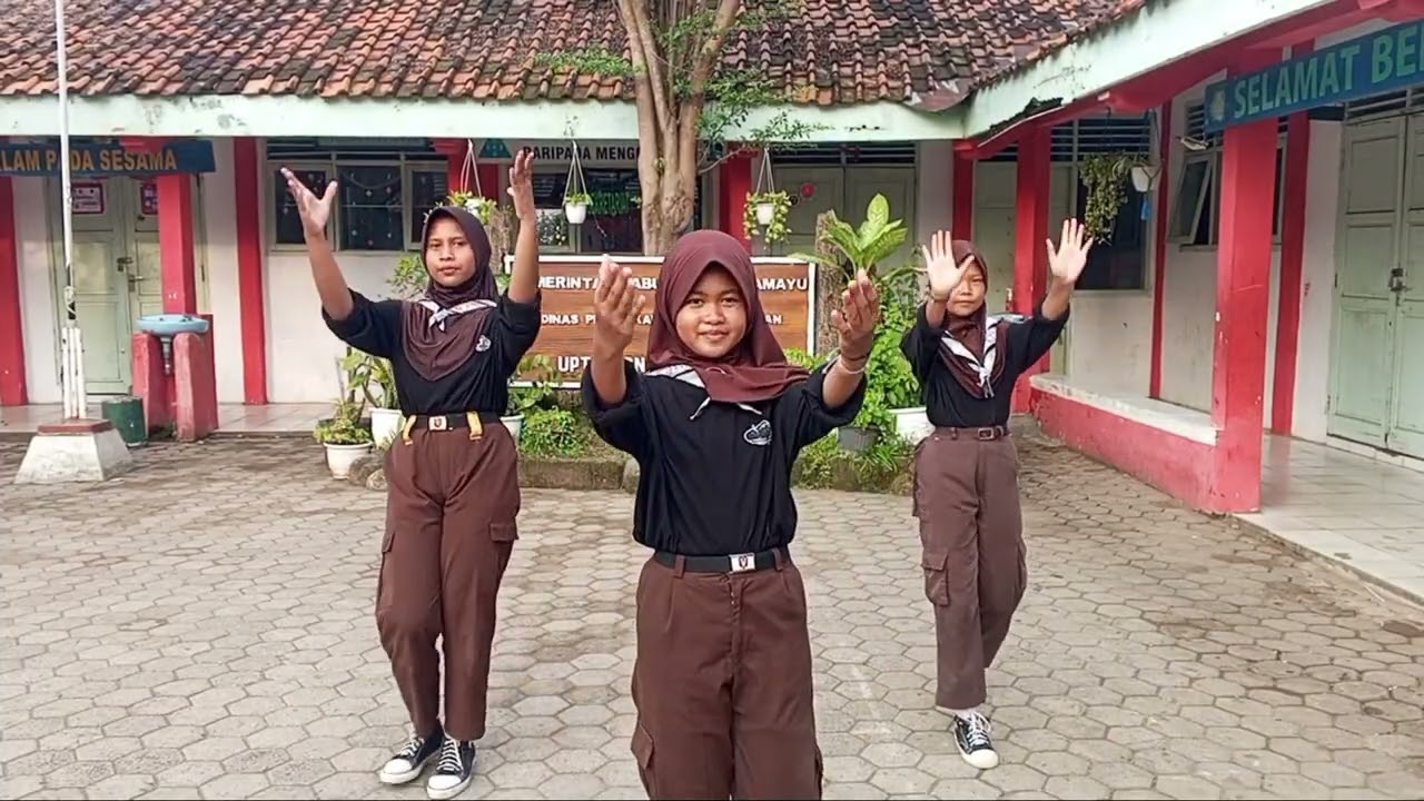 Senam anak Indonesia hebat, Bersama scout nemaju