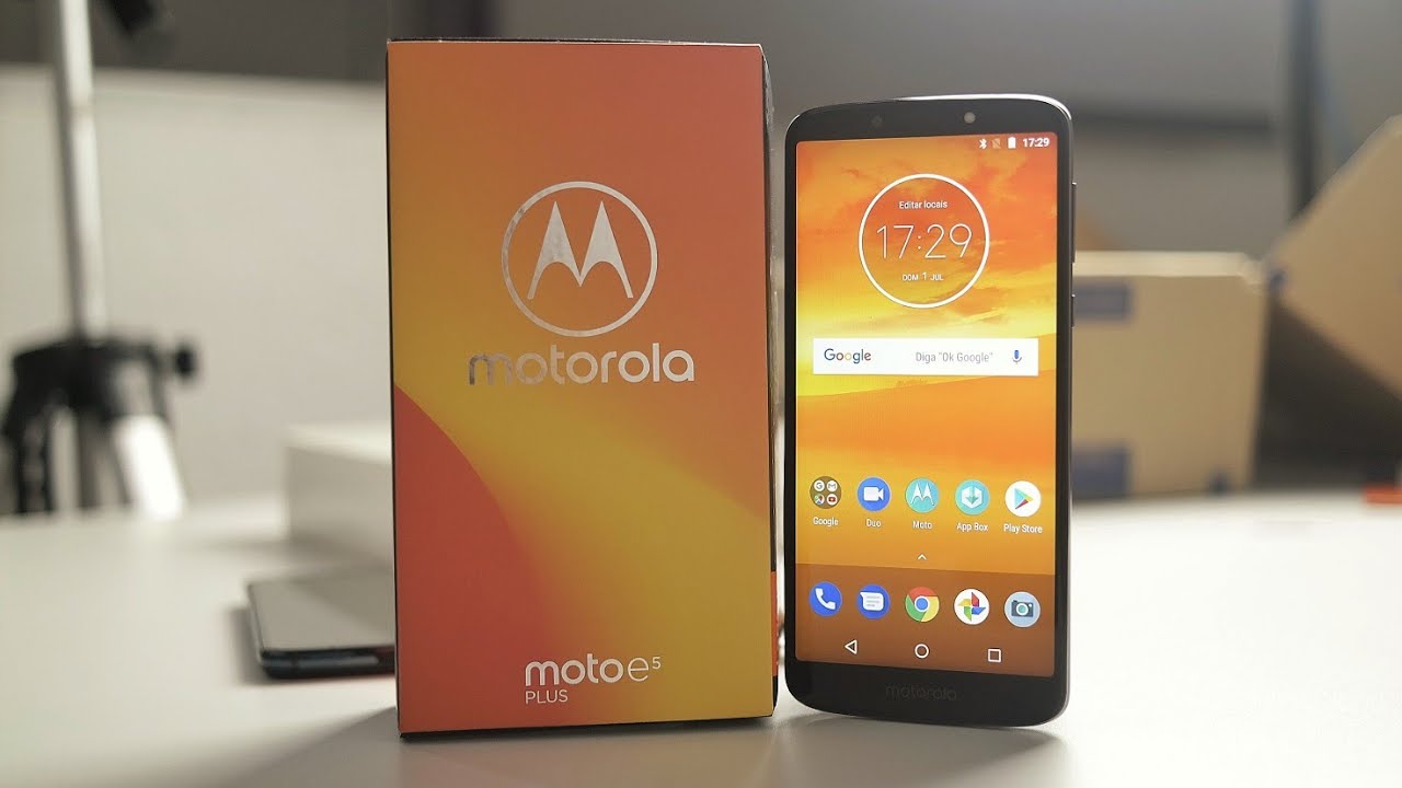 Moto E5 Plus: unboxing e PRIMEIRAS IMPRESSÕES