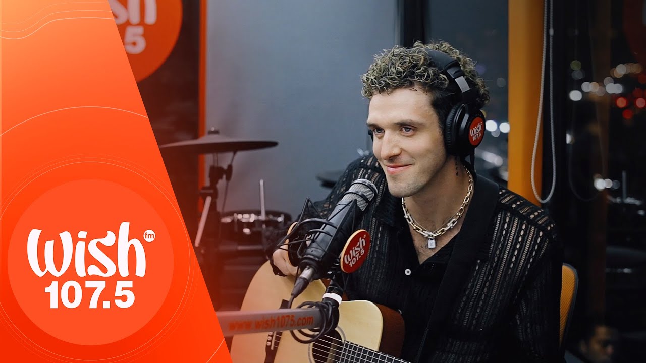 Lauv performs 