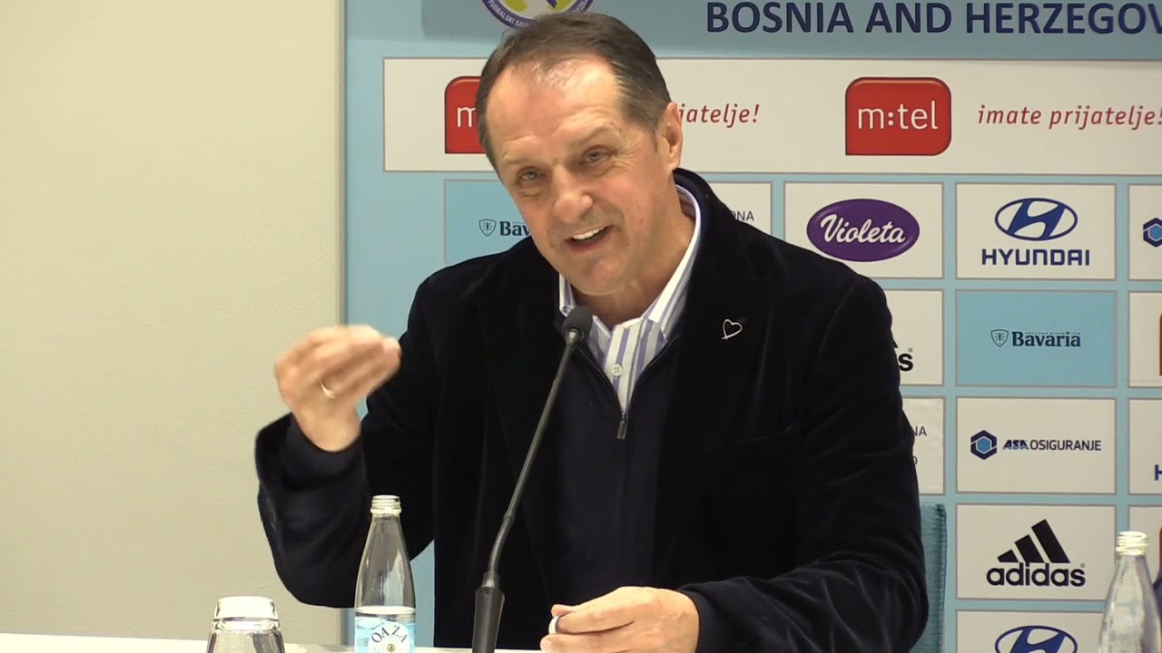 Faruk Hadžibegić na predstavljanju