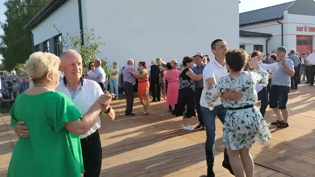 Zabawa w Wirze 04.05.2024 oberek z kapela Aleksandra Wąsika i Józefem Pańczakiem