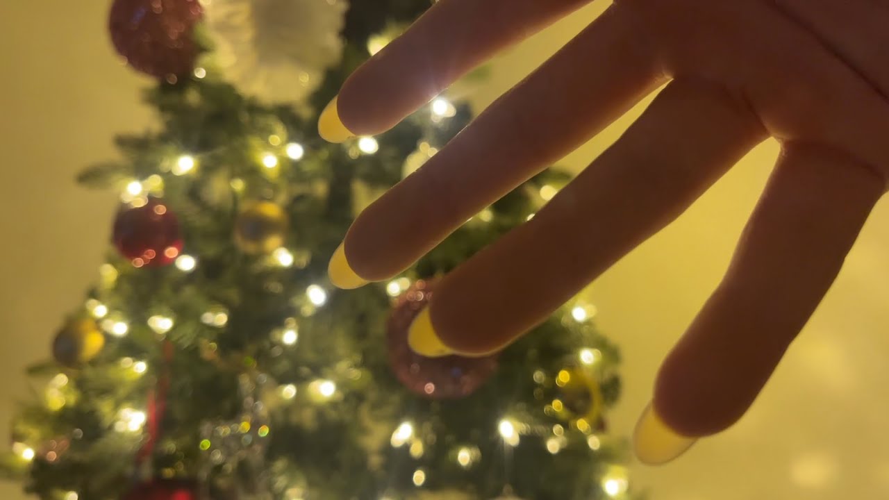 FAST & Textured Christmas Tapping and Scratching - ASMR for ADHD/ Attention Keeping