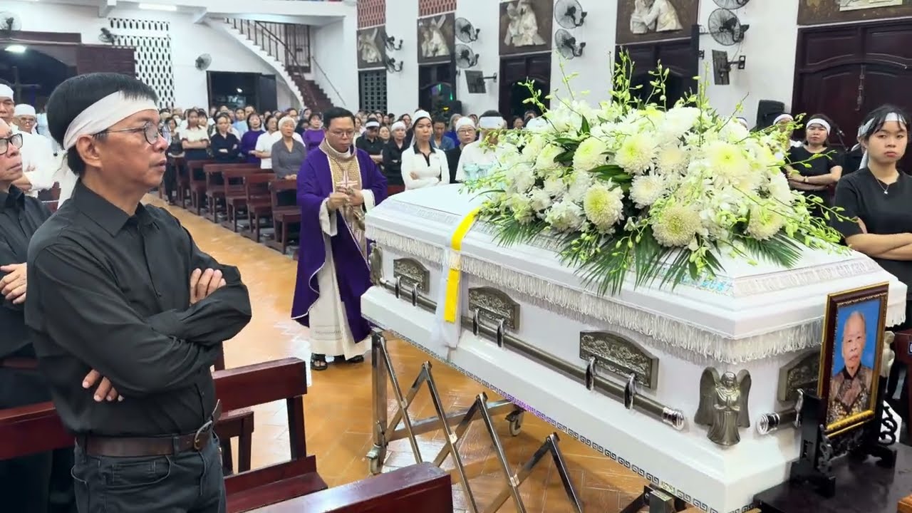 Lễ tang Cụ Bà MARIA TRẦN THỊ BẤM - Giáo xứ Tam Hà, Hạt Thủ Đức. Hưởng thượng thọ: 90 tuổi.